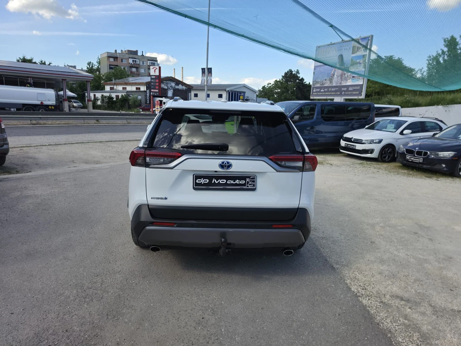 Toyota Rav4 HYBRID* 4x4* ЕВРОПЕЙСКИ* Сервизна книжка, снимка 3 - Автомобили и джипове - 54715084