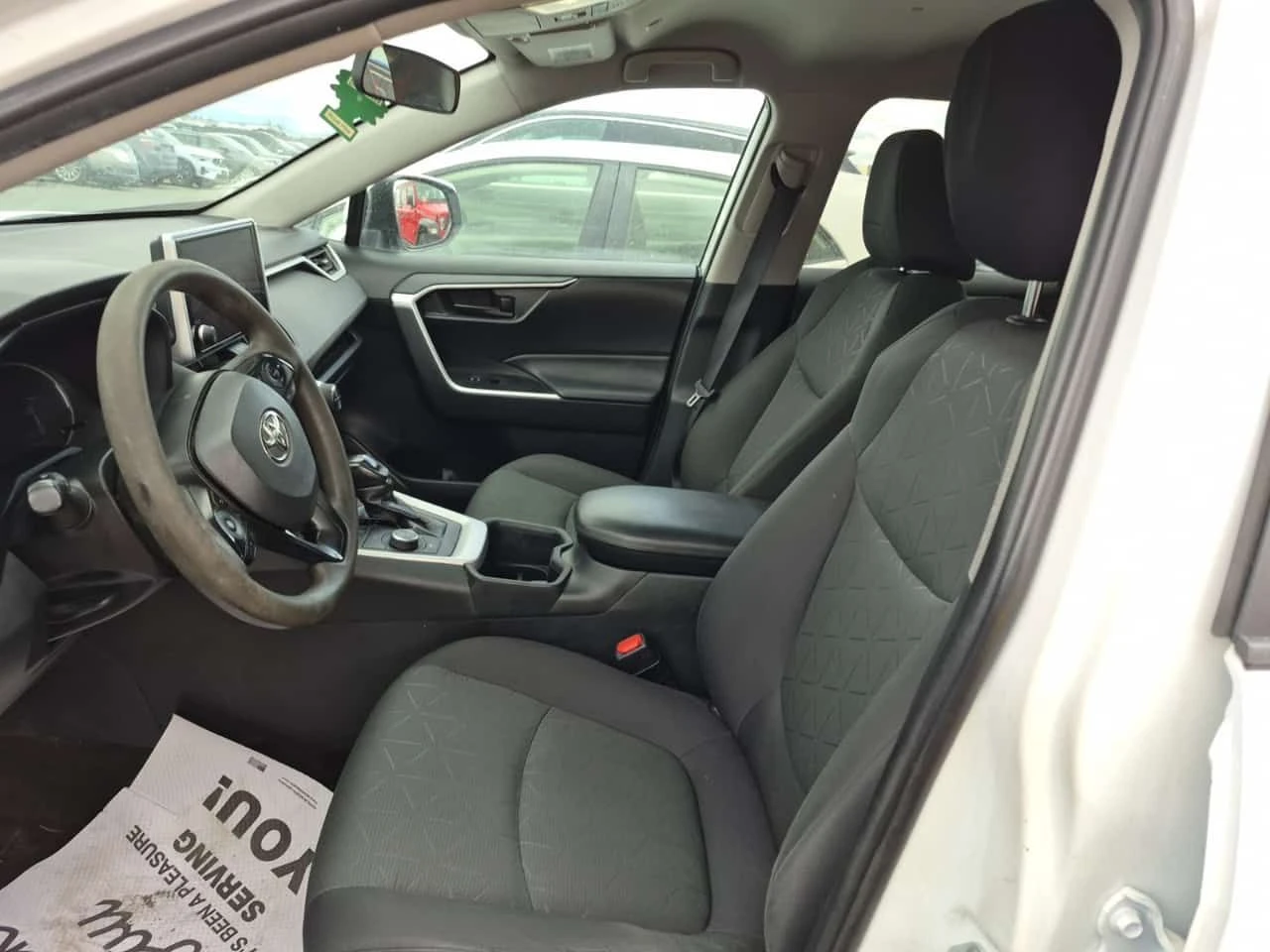 Toyota Rav4 * HYBRID LE * АВТОКРЕДИТ * ОТ ПРЕДСТАВИТЕЛСТВО, снимка 7 - Автомобили и джипове - 54878948