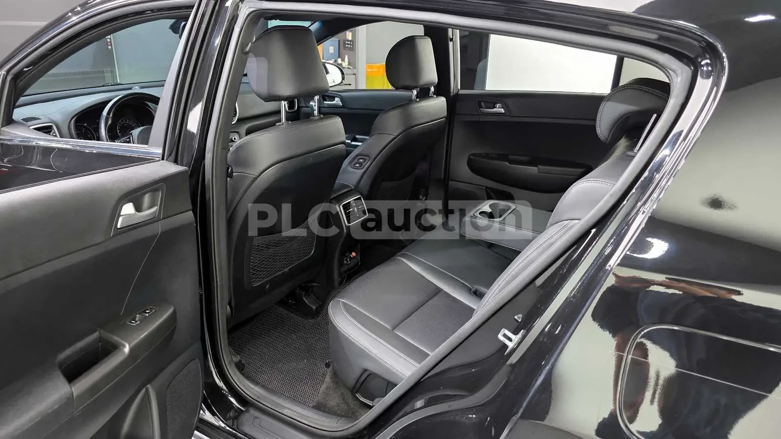 Kia Sportage 1.6| ОБДУХВАНЕ| КАМЕРА| ПОДГРЕВ| ВКЛ.ТЕХНОТЕСТ, снимка 13 - Автомобили и джипове - 54909638