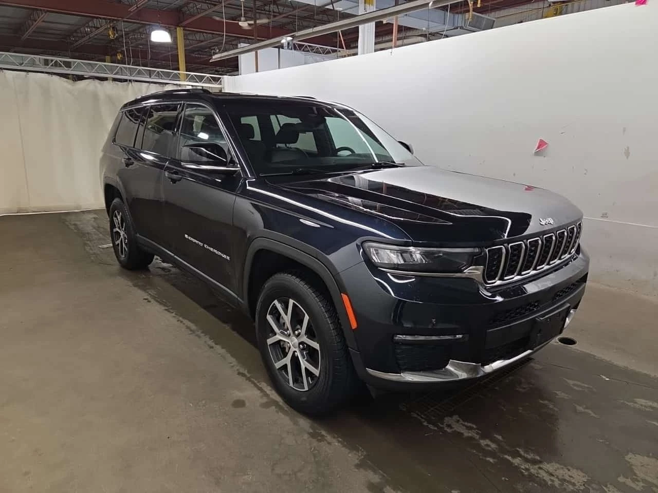 Jeep Grand cherokee LIMITED| ПОДГРЕВИ| ПАМЕТ| 2 КЛЮЧА| 7 МЕСТА| , снимка 2 - Автомобили и джипове - 56164778
