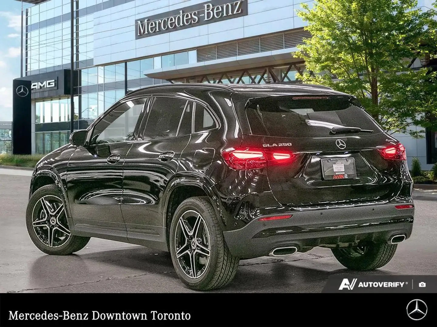 Mercedes-Benz GLA 250 4MATIC Цена до България & АвтоКредит, снимка 4 - Автомобили и джипове - 56210830