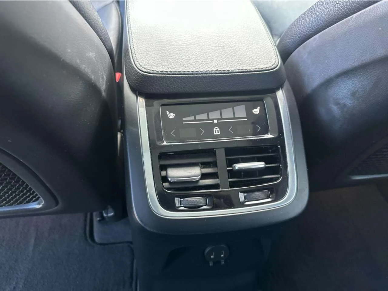 Volvo Xc90 T8, снимка 17 - Автомобили и джипове - 56718112