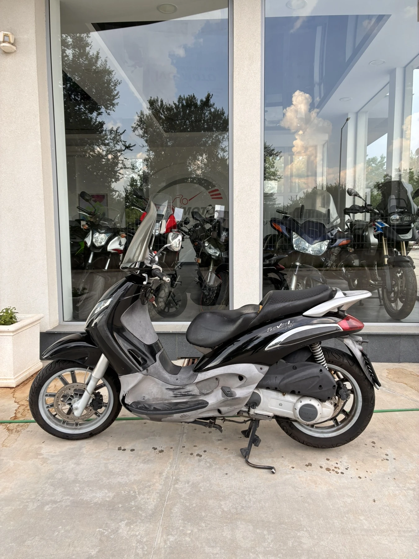 Piaggio Beverly 250