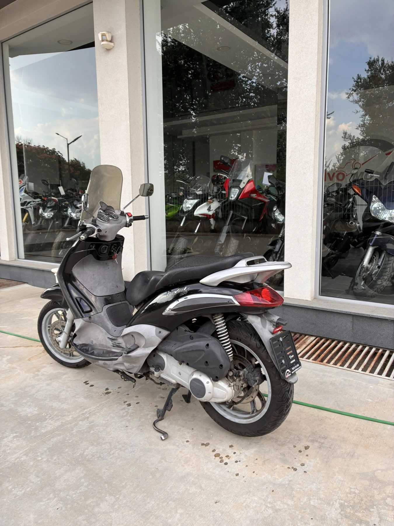 Piaggio Beverly 250, снимка 2 - Мотоциклети и мототехника - 55141928