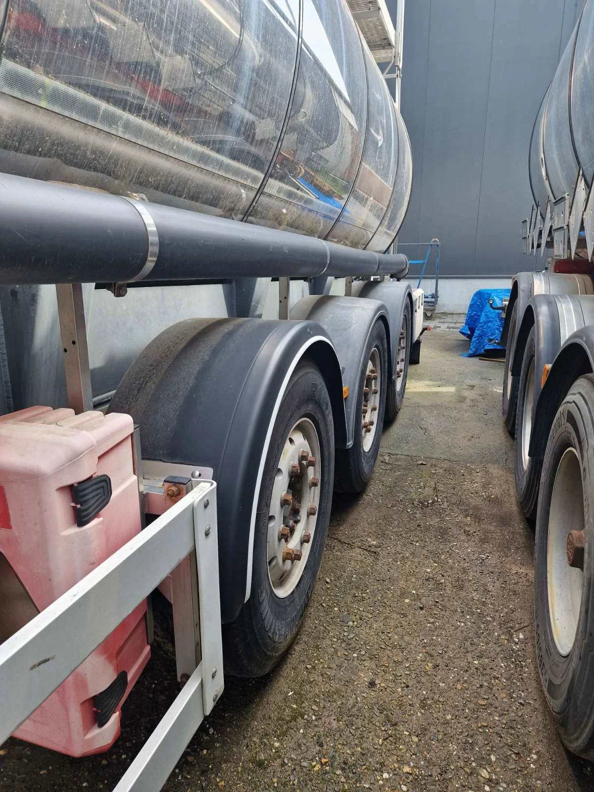 ����������� Feldbinder | Mobile.bg � ����������� 4