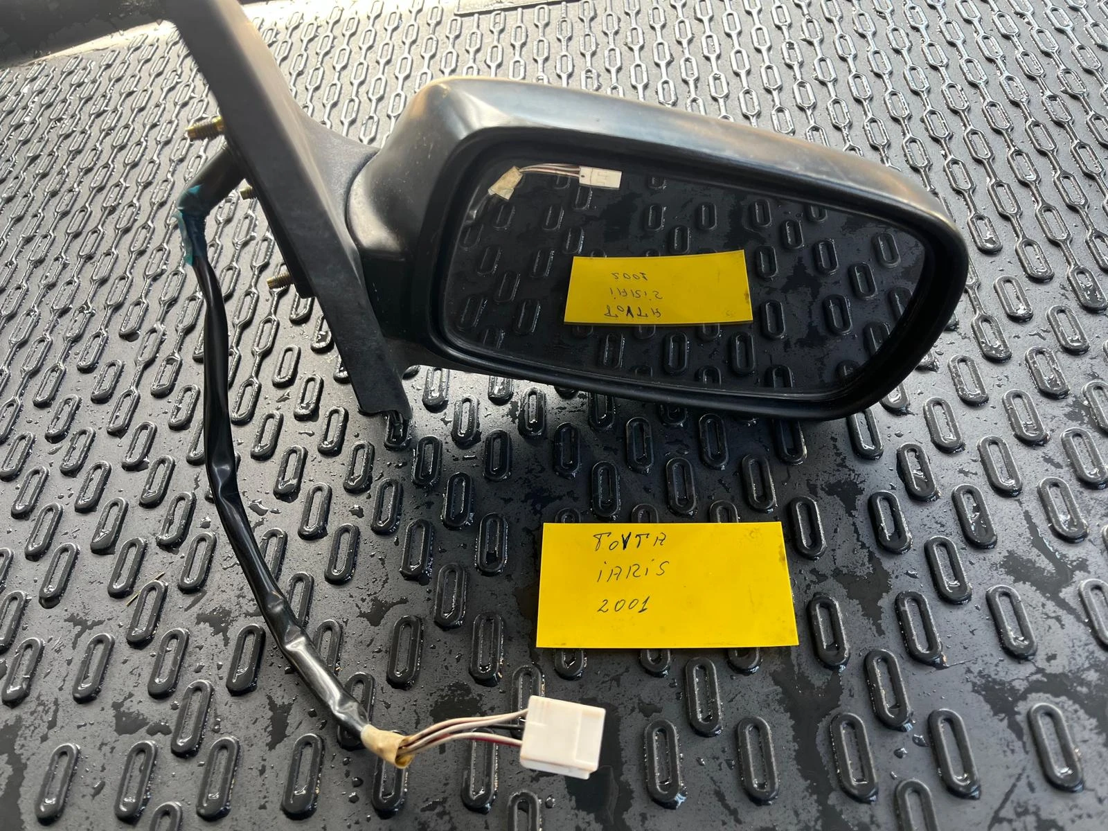   Toyota Yaris 2001 | Mobile.bg   1