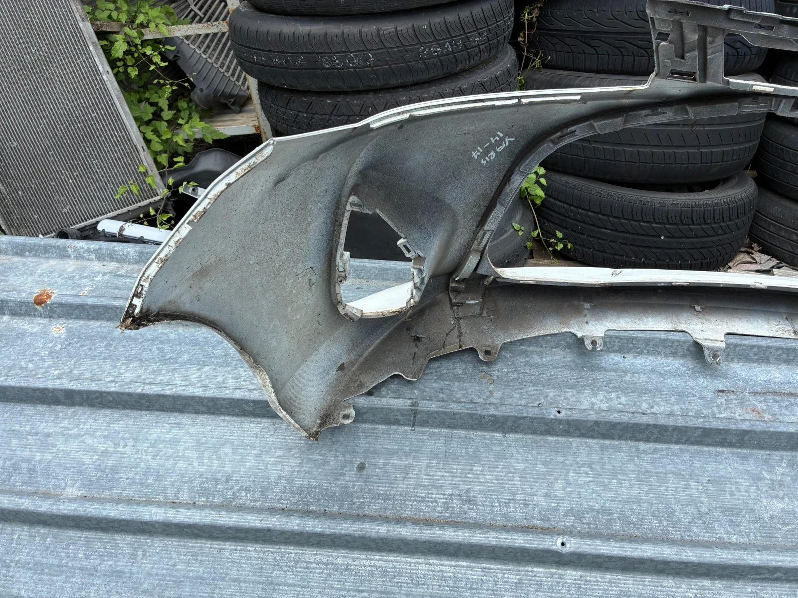 Предна броня Toyota Yaris. Тойота Ярис. 14-17г. Оригинална. , снимка 4 - Части - 54554495