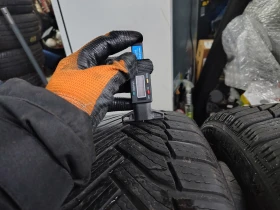 Гуми Зимни 225/45R17, снимка 3