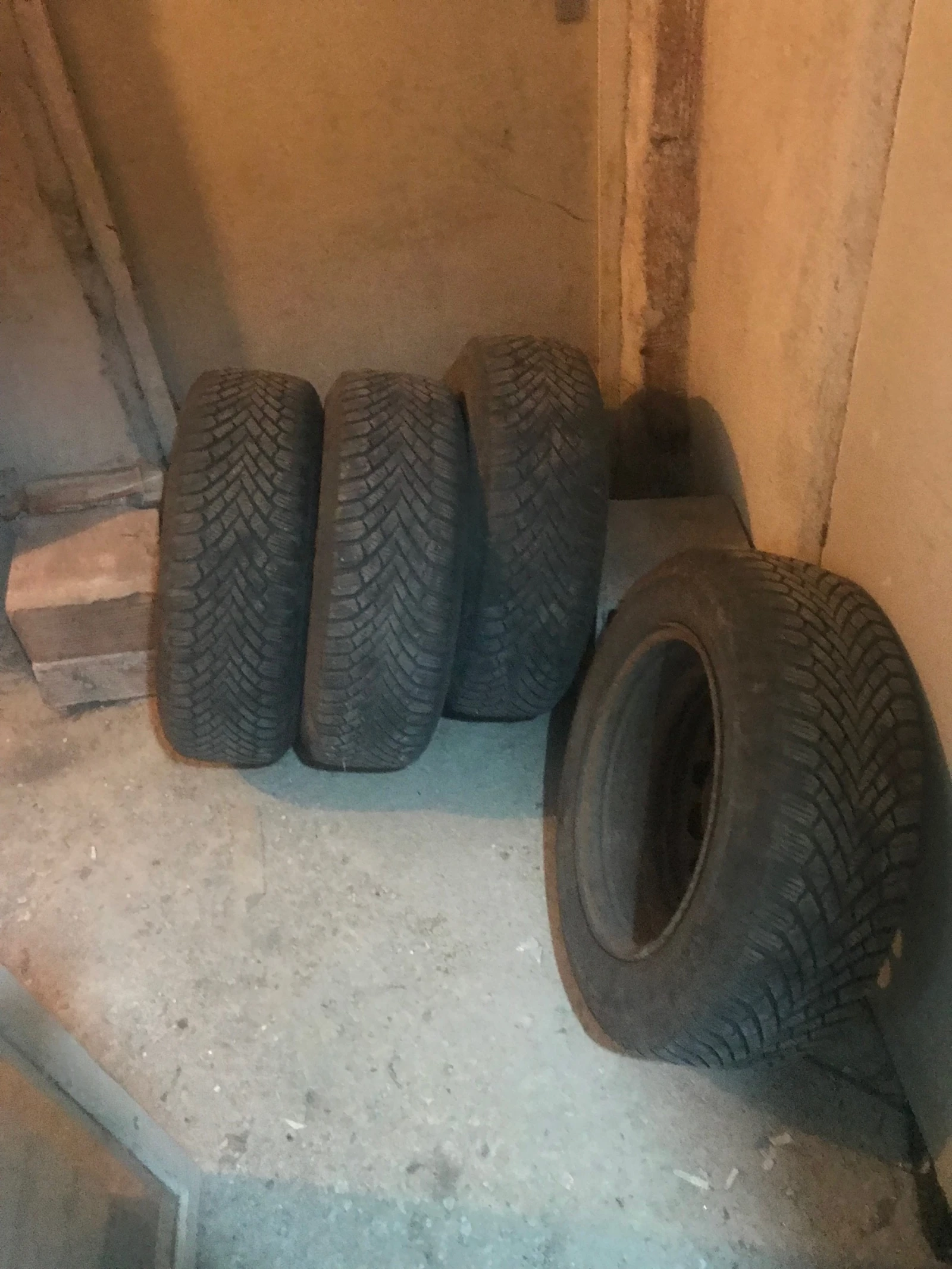 ���� � ������ 195/65R15 | Mobile.bg � ����������� 2