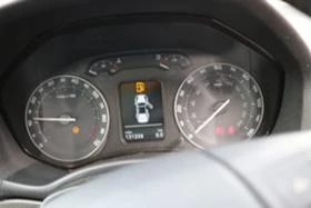 Skoda Octavia 2.0 FSI, снимка 11