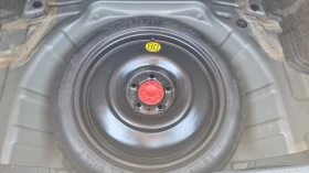Toyota Auris 1.6i 132к.с, снимка 15