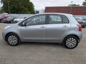 Toyota Yaris 1.3i Automatic 178х.км, снимка 2
