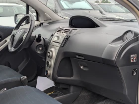 Toyota Yaris 1.3i Automatic 178х.км, снимка 9