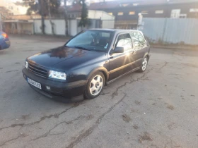 VW Golf 2.0 16v ABF с газ, снимка 1