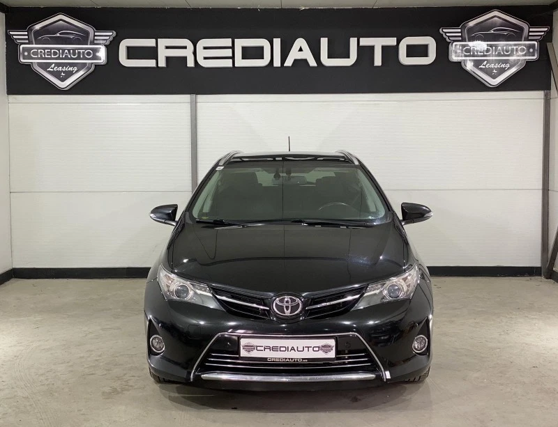 Toyota Auris Touring Sport 1.33 dVVT, снимка 2 - Автомобили и джипове - 45003672