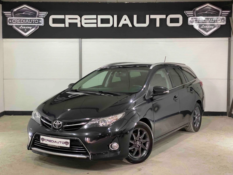 Toyota Auris Touring Sport 1.33 dVVT, снимка 1 - Автомобили и джипове - 45003672