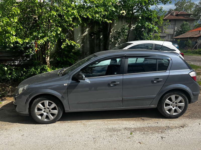 Opel Astra, снимка 10 - Автомобили и джипове - 45906176