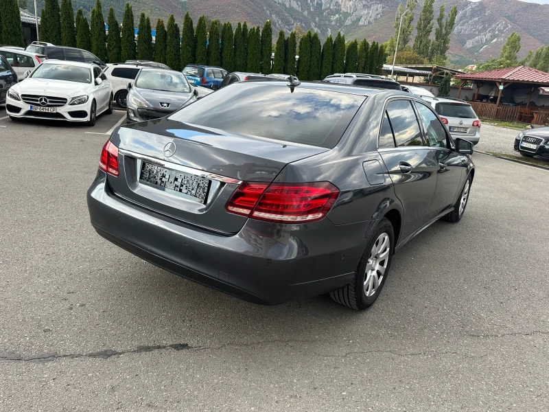 Mercedes-Benz E 200 2.2CDI - РЕАЛНИ КИЛОМЕТРИ, снимка 5 - Автомобили и джипове - 47225136