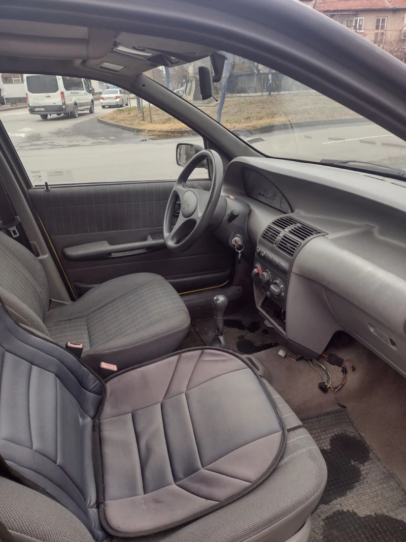 Fiat Punto, снимка 5 - Автомобили и джипове - 48222584