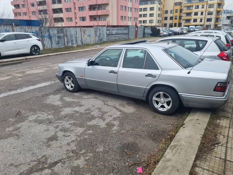 Mercedes-Benz 124 Е250 дизел , снимка 5 - Автомобили и джипове - 48269563