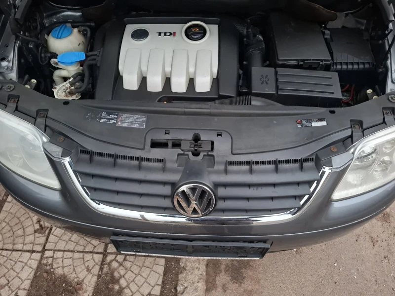 VW Touran 1.9TDI 101ps.  6-скорости, снимка 16 - Автомобили и джипове - 48397490