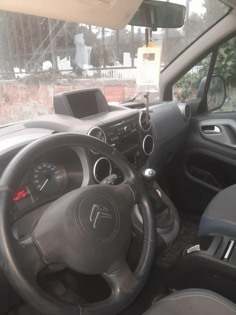 Citroen Berlingo, снимка 8 - Автомобили и джипове - 49116946