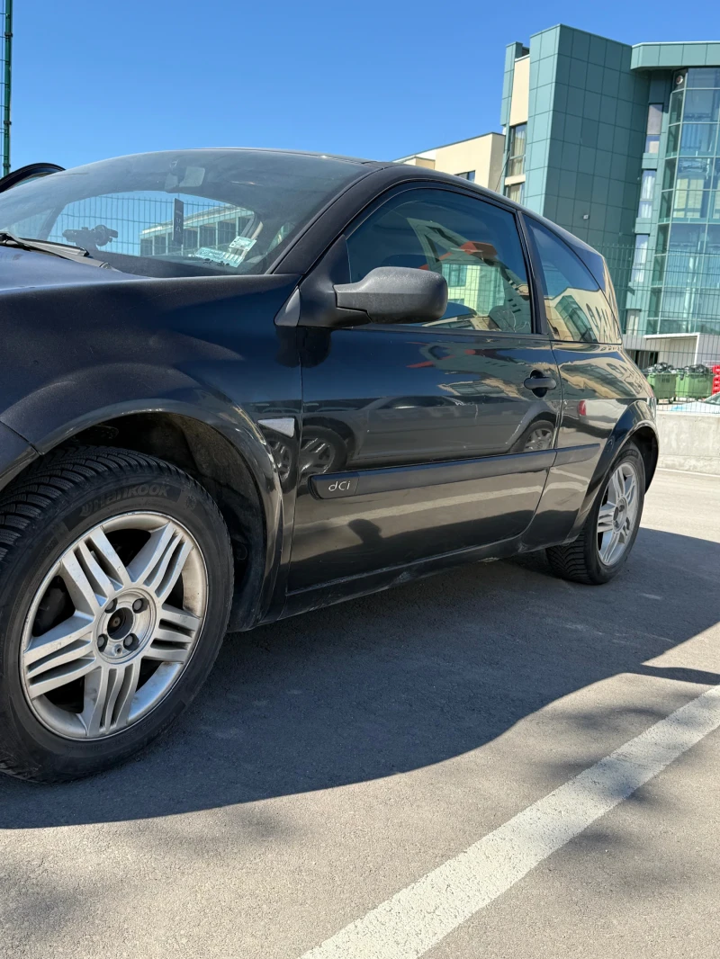 Renault Megane 1.5 dci, снимка 4 - Автомобили и джипове - 49387818