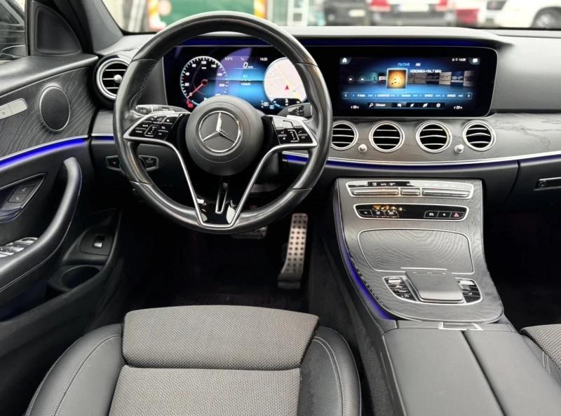 Mercedes-Benz E 220 4 MATIC / ALL-TERRAIN / ПАНОРАМА / WIDESCREEN , снимка 17 - Автомобили и джипове - 52284326