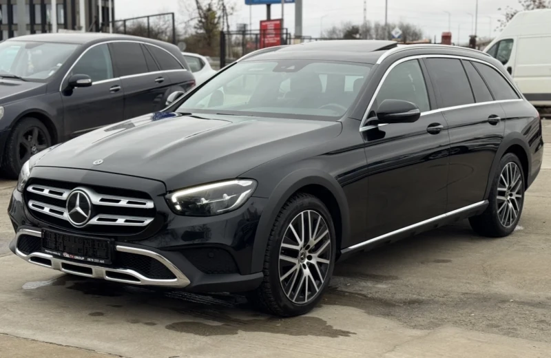 Mercedes-Benz E 220 4 MATIC / ALL-TERRAIN / ПАНОРАМА / WIDESCREEN , снимка 2 - Автомобили и джипове - 52284326