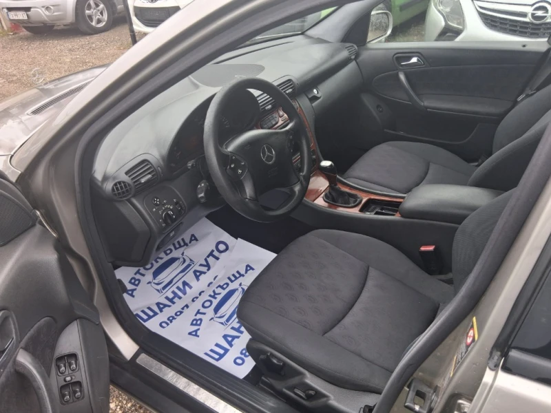 Mercedes-Benz C 200, снимка 7 - Автомобили и джипове - 52485535