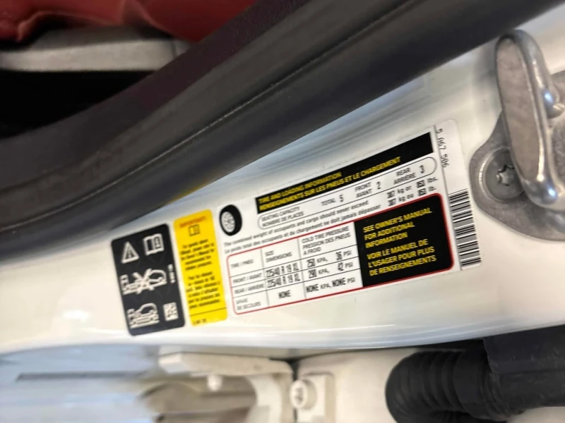 BMW 330 * 330i xDrive * CARFAX * ЦЕНА ДО БГ, снимка 10 - Автомобили и джипове - 53057305