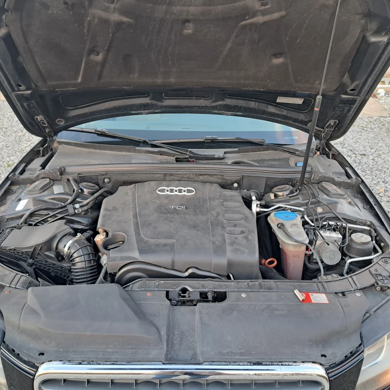 Audi A4 2.0 TDI  klimatronik , снимка 12 - Автомобили и джипове - 53060468
