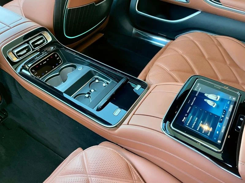 Mercedes-Benz Maybach S 680 4Matic, снимка 13 - Автомобили и джипове - 10039759