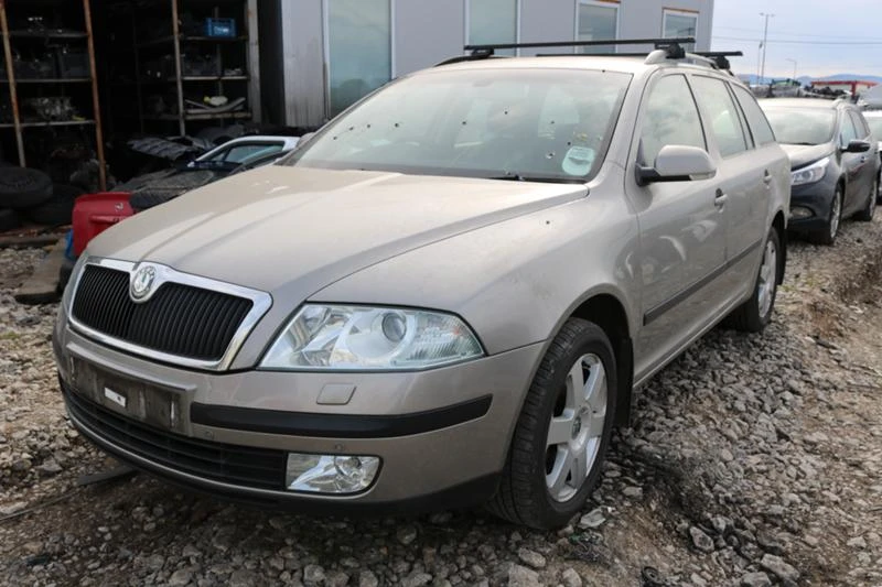 Skoda Octavia 2.0 FSI, снимка 1 - Автомобили и джипове - 32652069