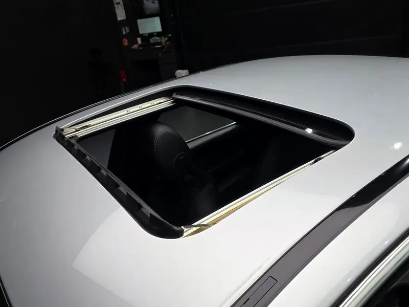 Mercedes-Benz E 300 AVANTGARDE, снимка 14 - Автомобили и джипове - 54738576