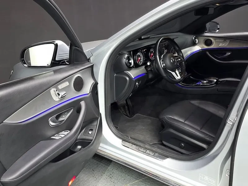 Mercedes-Benz E 300 AVANTGARDE, снимка 10 - Автомобили и джипове - 54738576