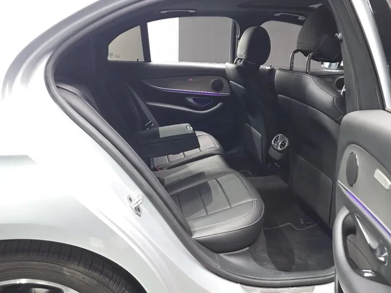 Mercedes-Benz E 300 AVANTGARDE, снимка 11 - Автомобили и джипове - 54738576