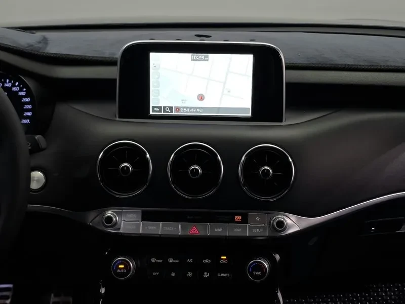 Kia Stinger 2.2 Diesel Awd Platinum, снимка 14 - Автомобили и джипове - 55899918