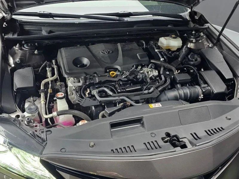 Toyota Camry Xv70) 2.5 Xle Hybrid, снимка 6 - Автомобили и джипове - 56289419