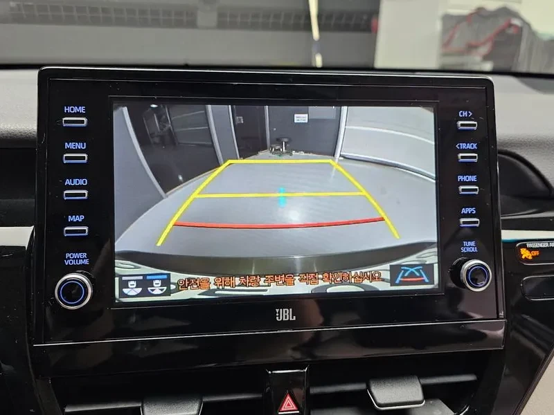 Toyota Camry Xv70) 2.5 Xle Hybrid, снимка 15 - Автомобили и джипове - 56289419