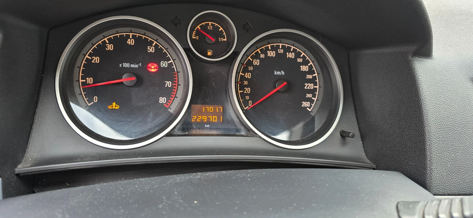Opel Astra 1.4i 90кс ТОП - изображение 10