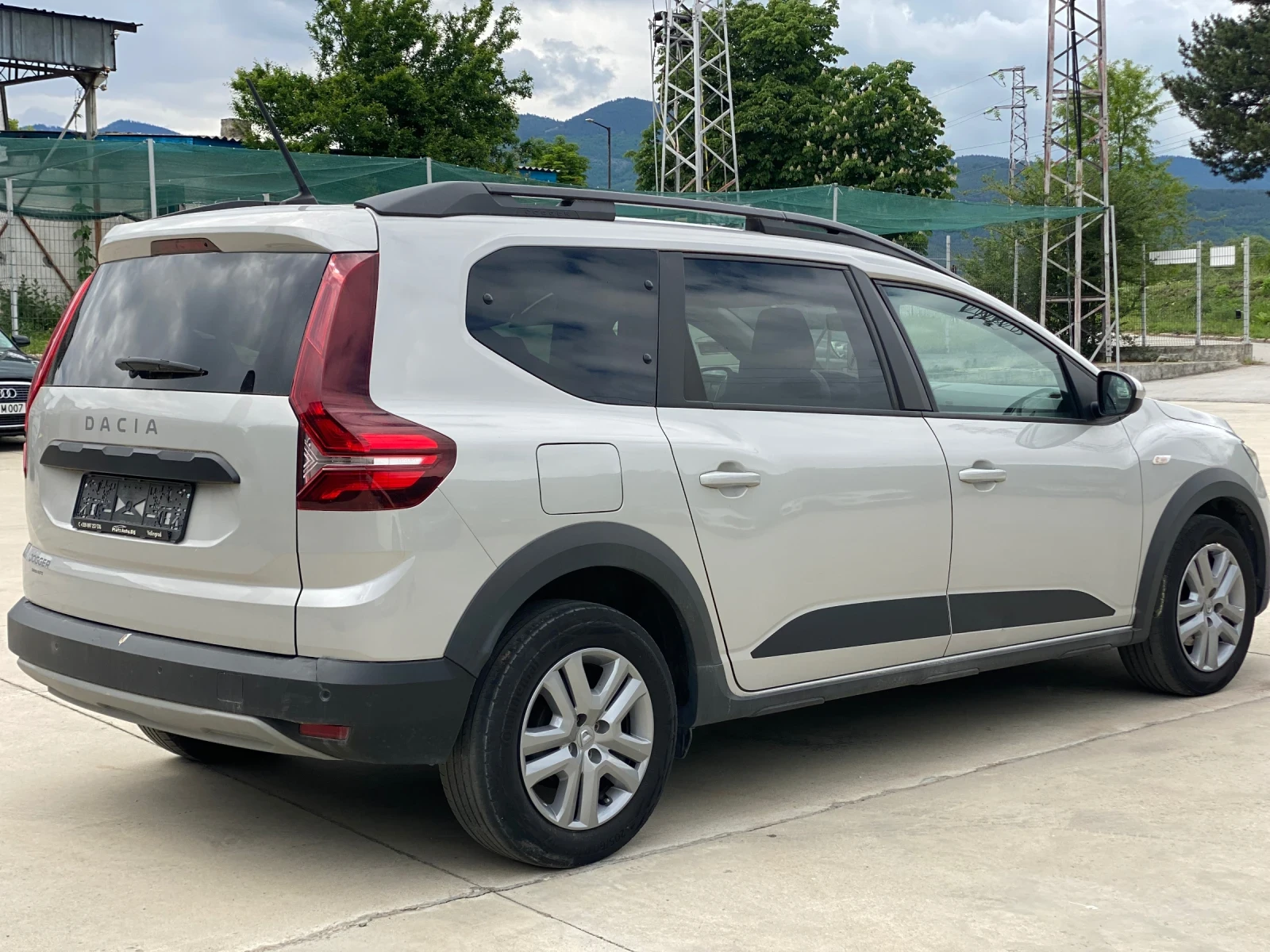 Dacia Jogger Benzin/Gpl/68000km/6+ 1/Top - изображение 5