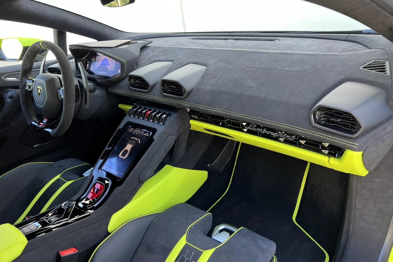 Lamborghini Huracan LP640-2 TECNICA | Mobile.bg   13