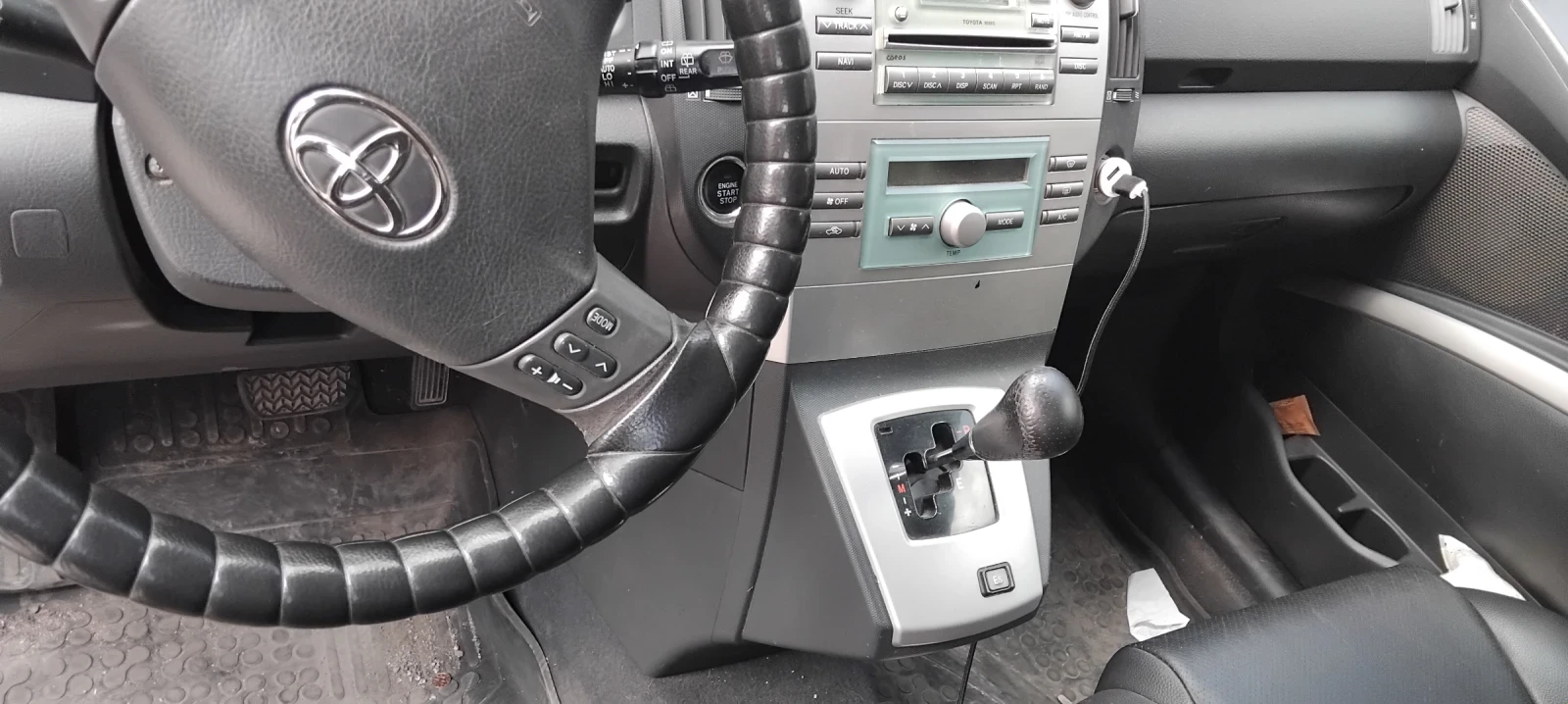 Toyota Corolla verso  - изображение 2