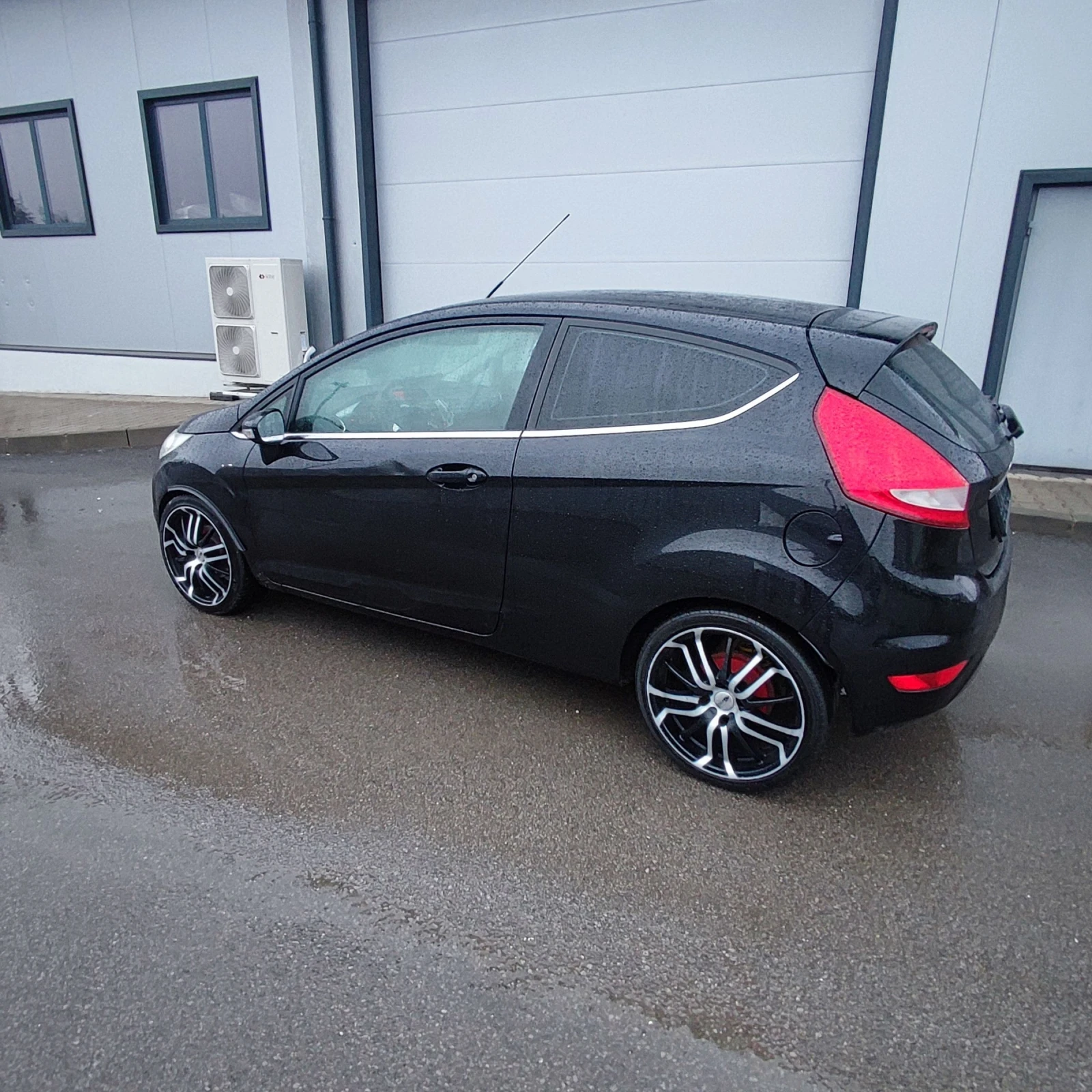 Ford Fiesta 1.25 i* TITANIUM* KLIMATRONIK* EURO 5B*  - изображение 8