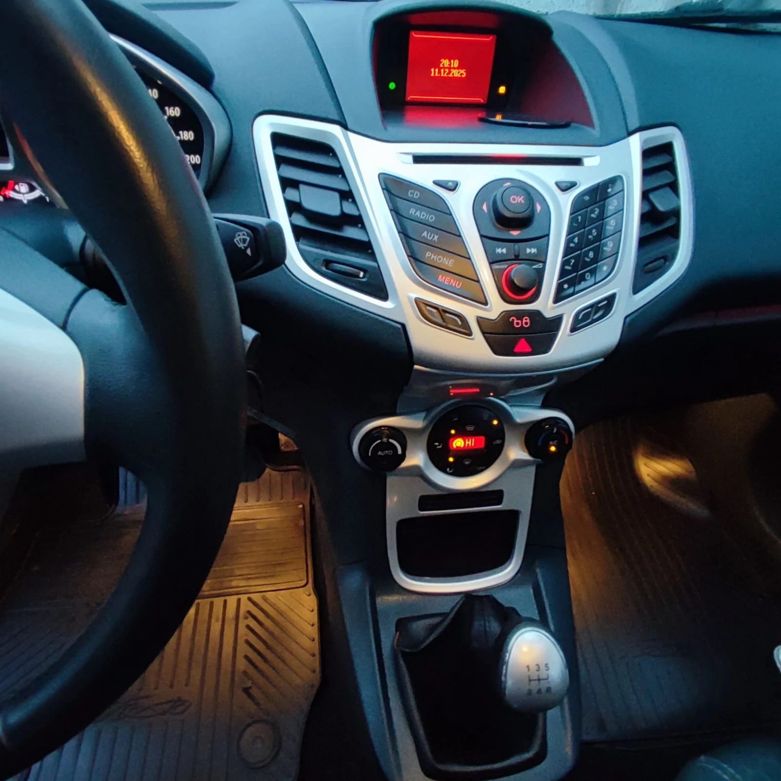 Ford Fiesta 1.25 i* TITANIUM* KLIMATRONIK* EURO 5B*  | Mobile.bg � ����������� 11