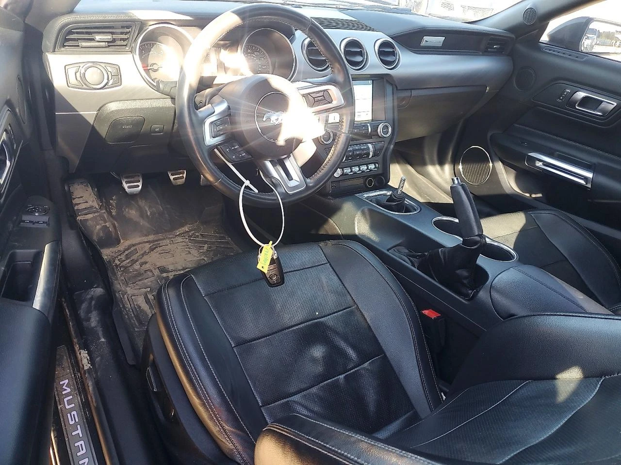 Ford Mustang GT 5.0| РЪЧНА| КОЖА| ROUSH, снимка 8 - Автомобили и джипове - 53991456