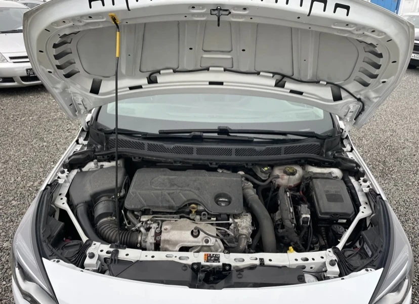 Opel Astra, снимка 8 - Автомобили и джипове - 54285340