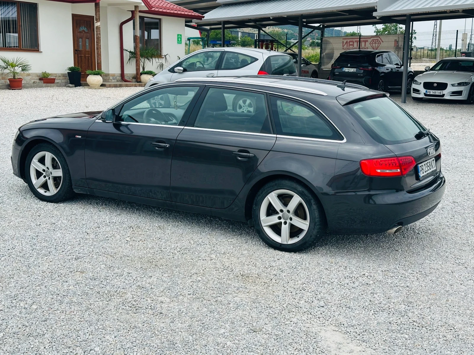 Audi A4 В8 3.0 DIESEL 239 k.s S-line Stronic Quatrro, снимка 2 - Автомобили и джипове - 55102984