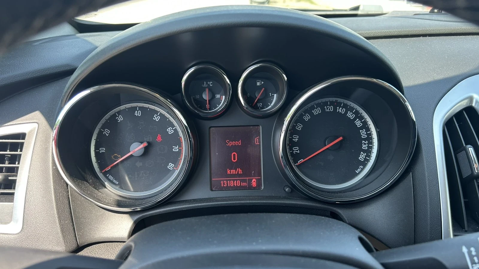 Opel Astra J, снимка 7 - Автомобили и джипове - 54682474